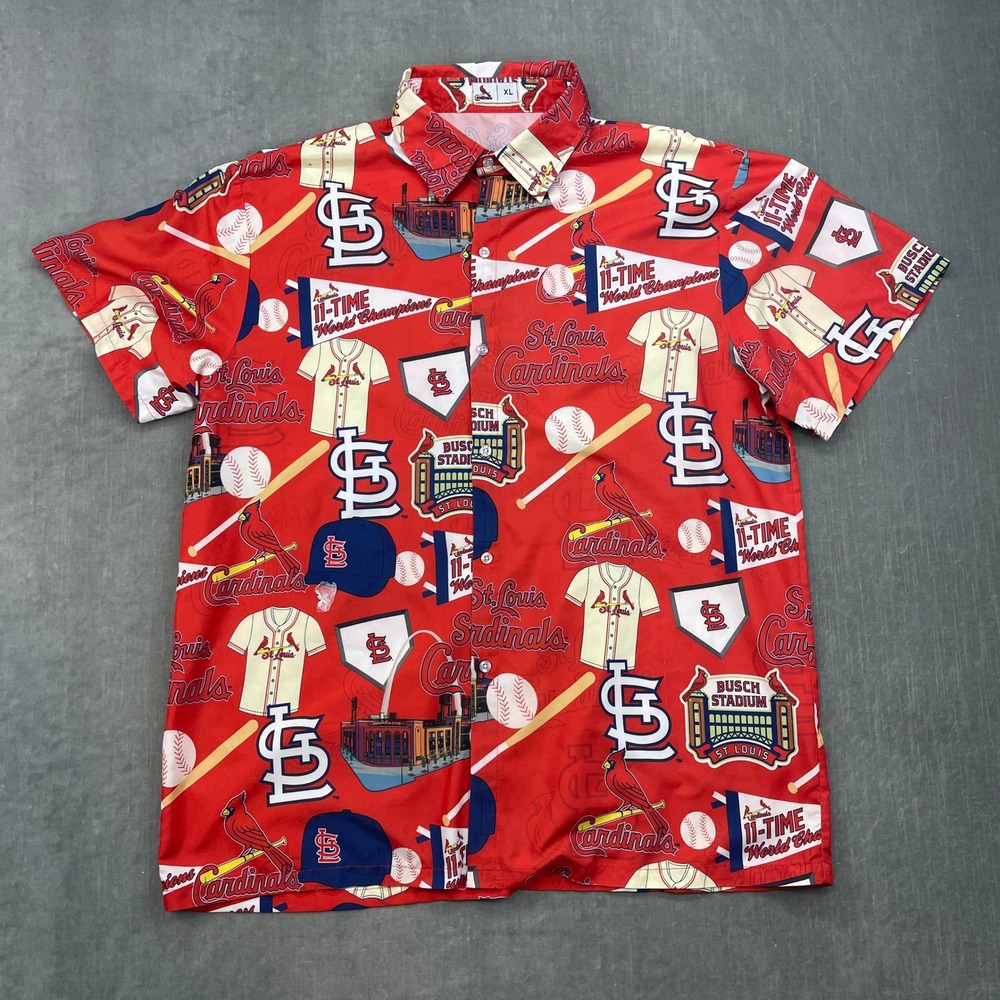St‎ Louis Cardinals Mens XL Red Print Short Sleeve Button Up Shirt Baseball MLB